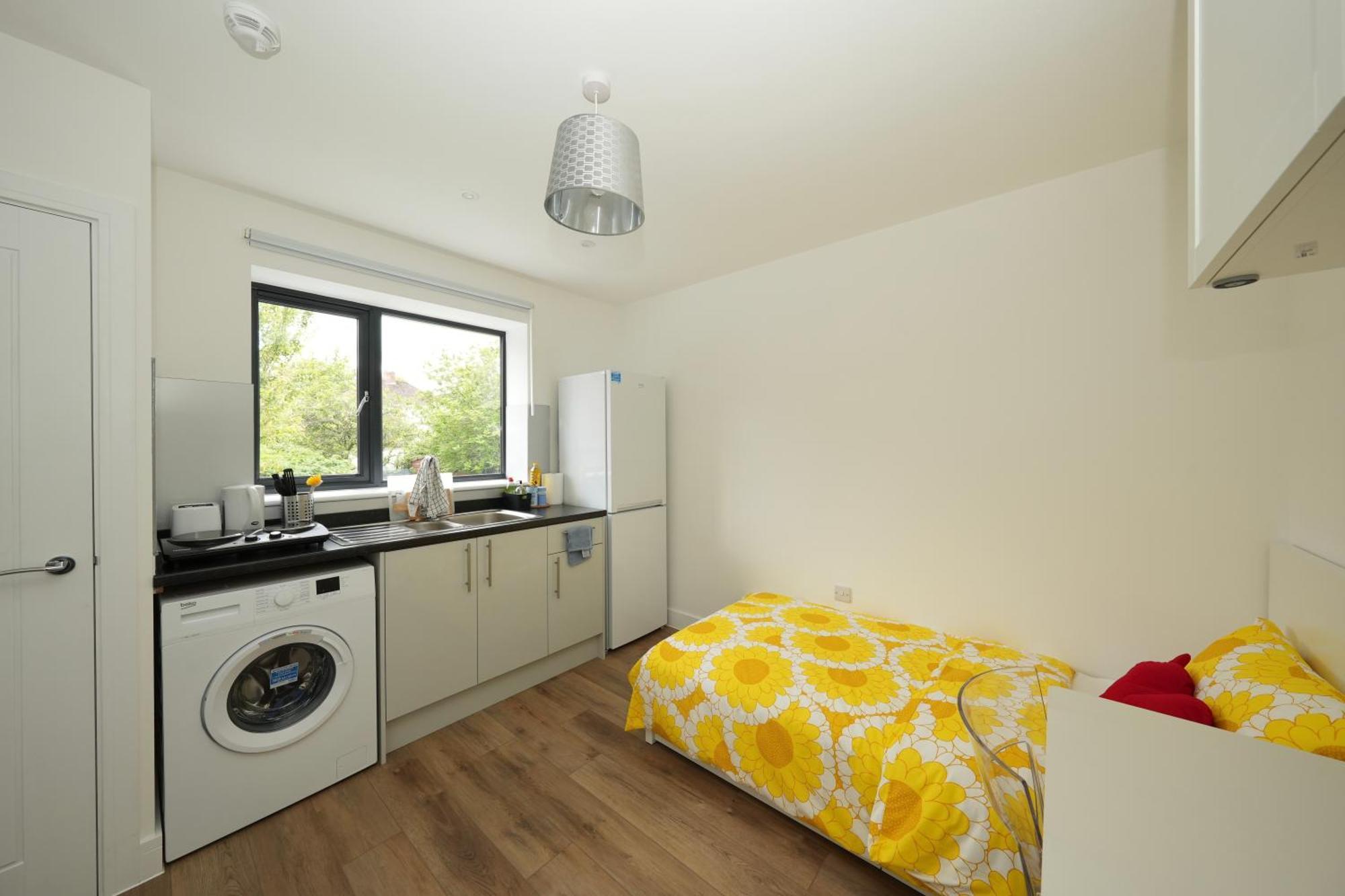 Derwent Avenue Self-contained In Headington * Oxford