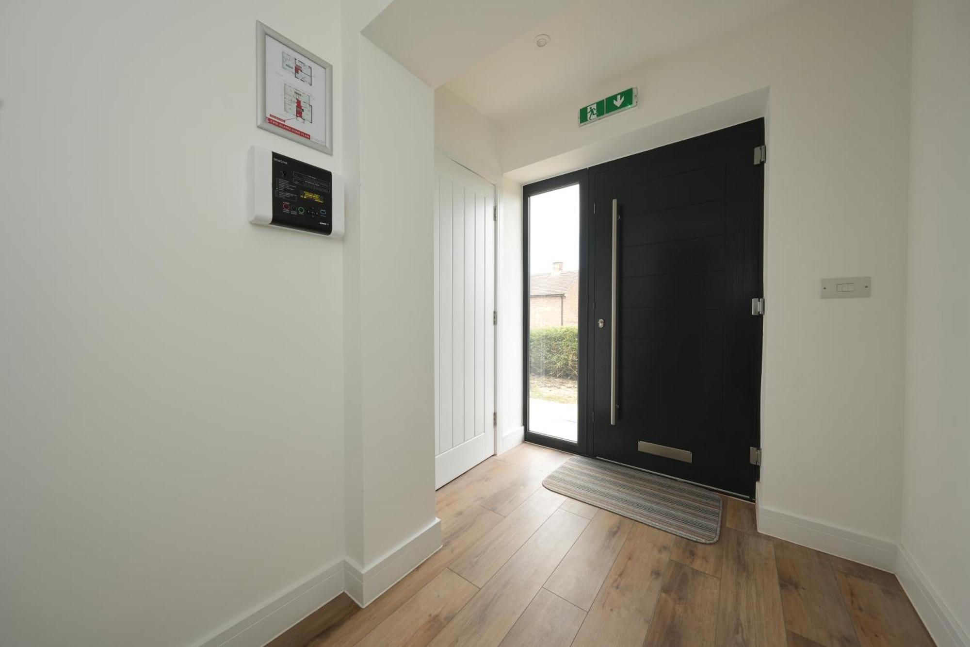Derwent Avenue Self-contained In Headington *